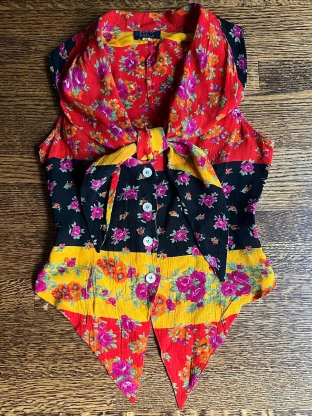 Vintage Kerchief Top, 90s Era Italian Sleeveless Tie Top Blouse, Shawl Collar